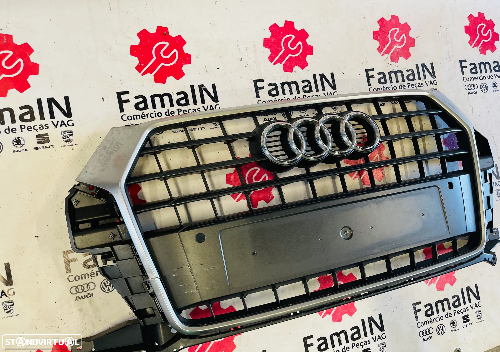 GRELHA PARACHOQUES AUDI Q3 8U 2015 - 2