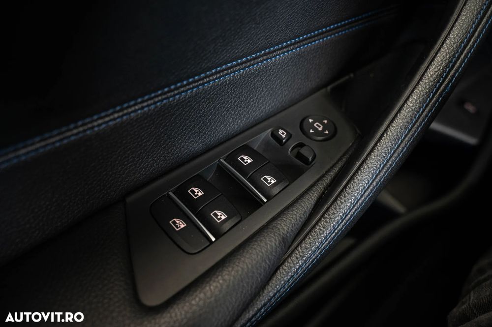 BMW Seria 5 530d xDrive Aut. - 31