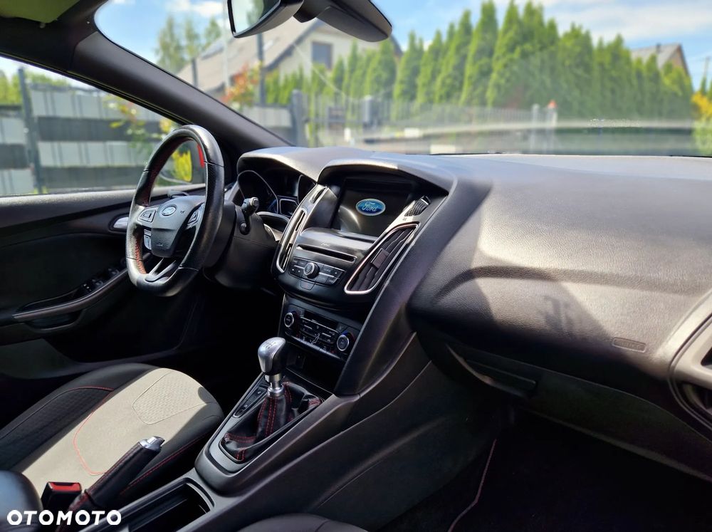 Ford Focus 1.5 EcoBoost ST-Line Black ASS - 22