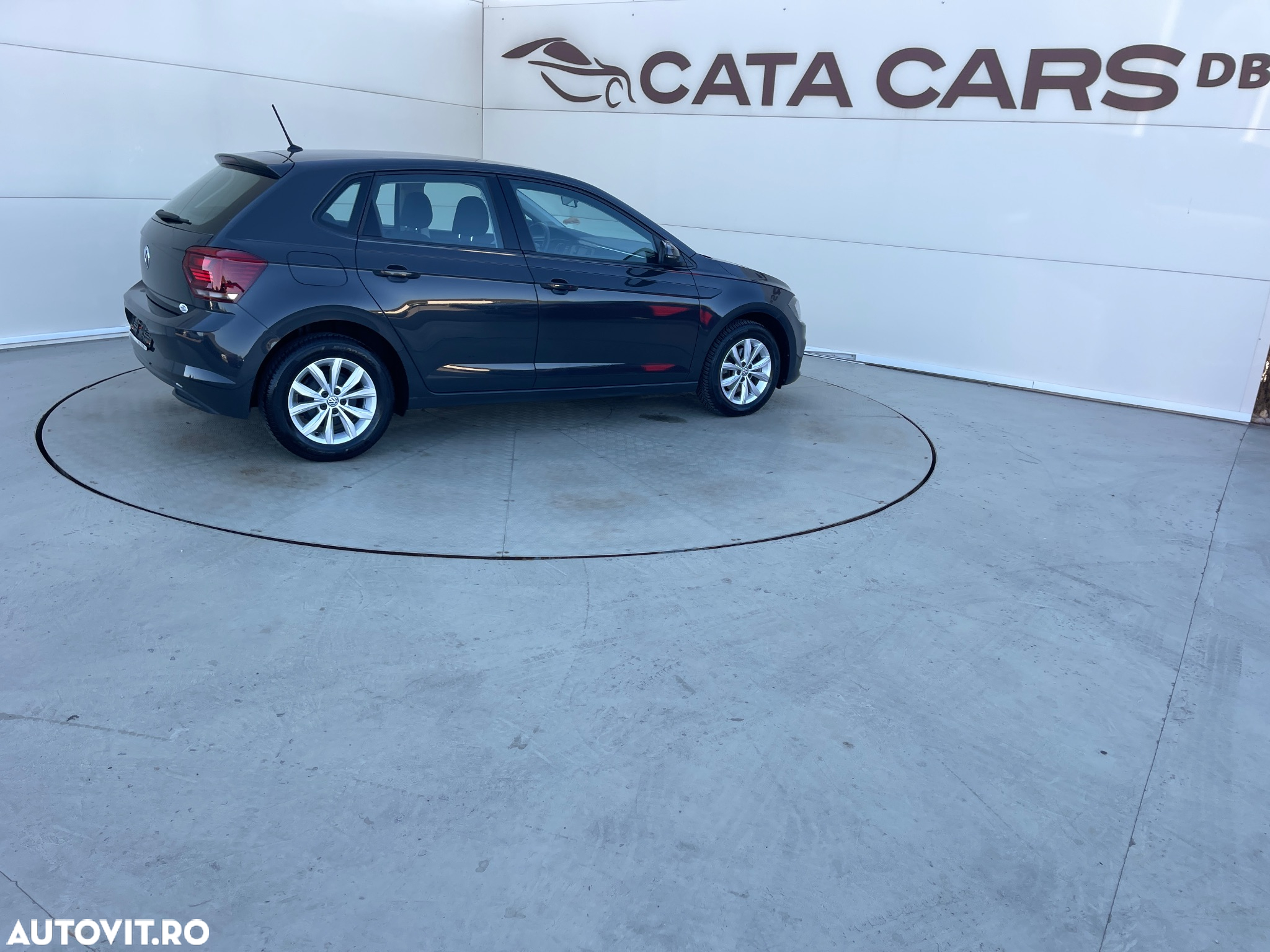 Volkswagen Polo 1.6 TDI SCR DSG Comfortline - 17