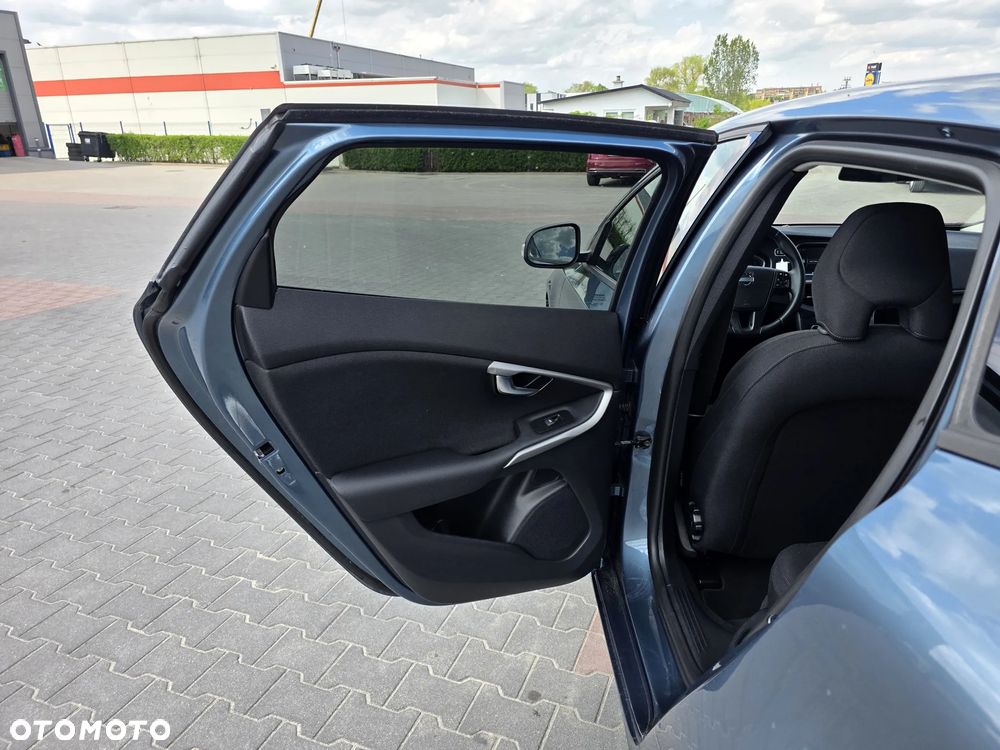 Volvo V40 T3 - 12