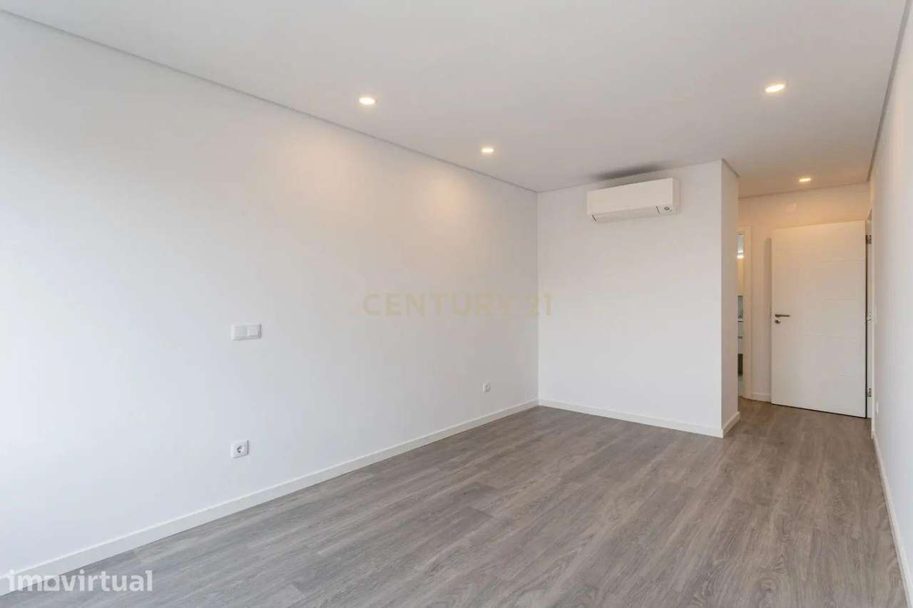 NOVO - Duplex T5 Alto dos Moinhos, Montijo - Grande imagem: 4/12