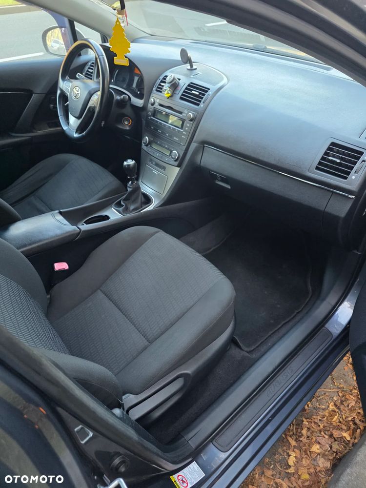 Toyota Avensis 1.8 Luna - 3
