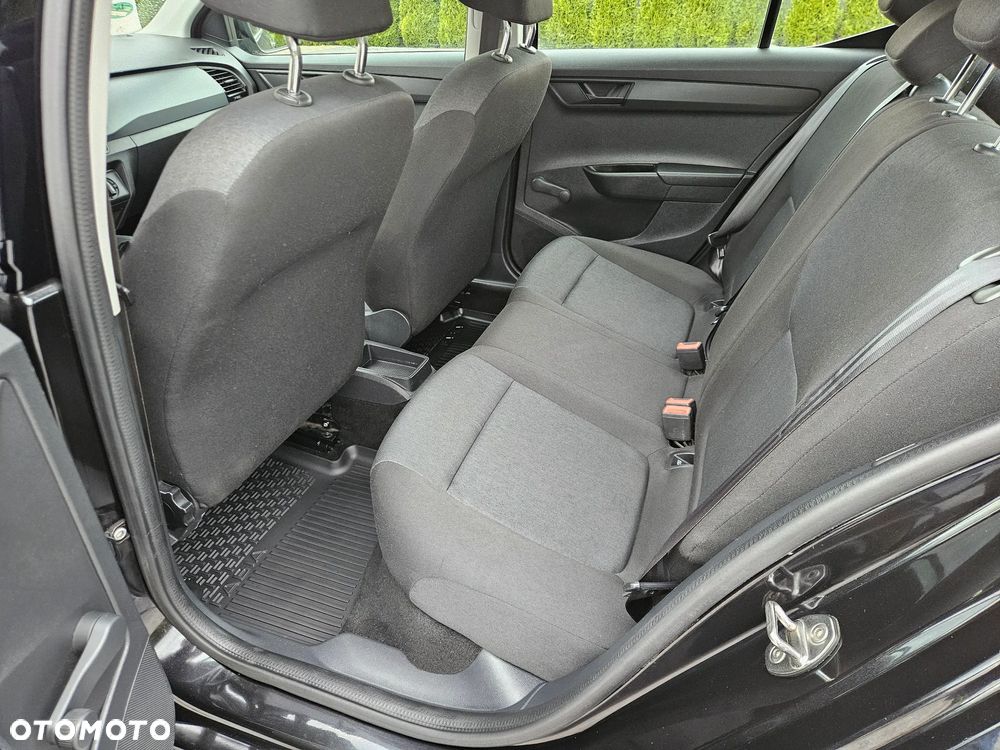 Skoda Fabia 1.0 MPI Active - 11