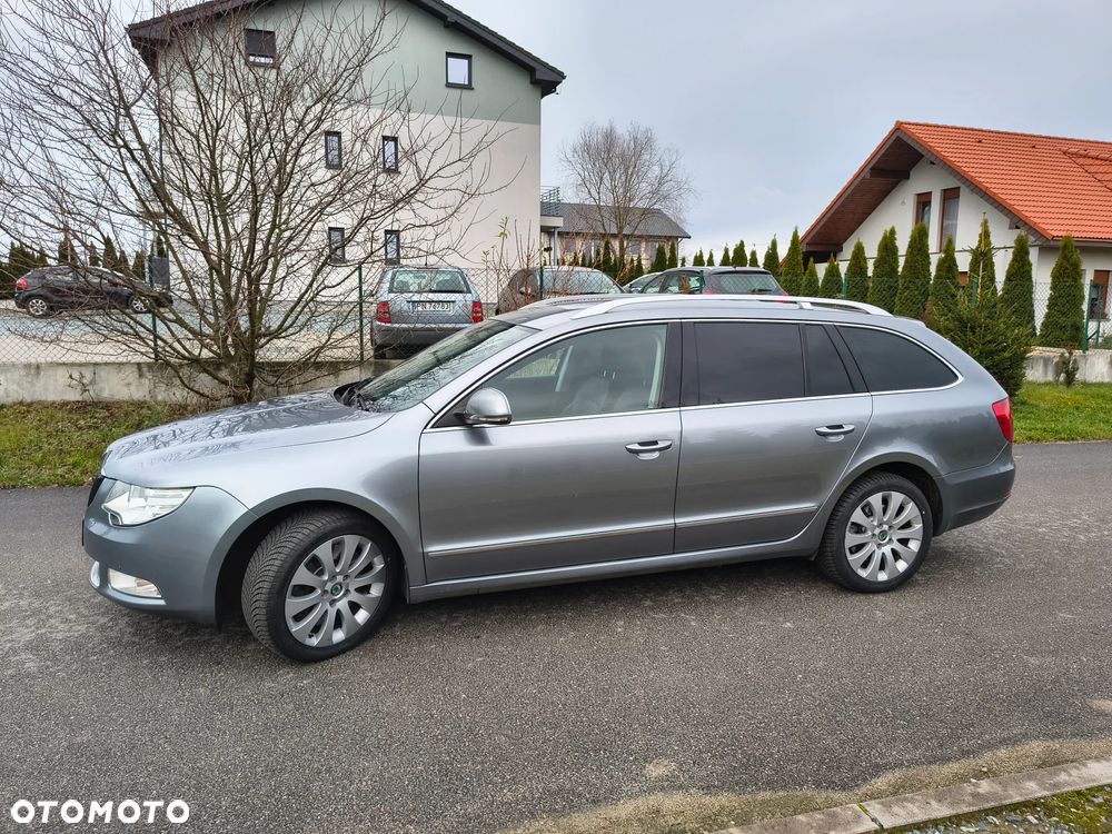 Skoda Superb 3.6 V6 4x4 DSG Ambition - 2