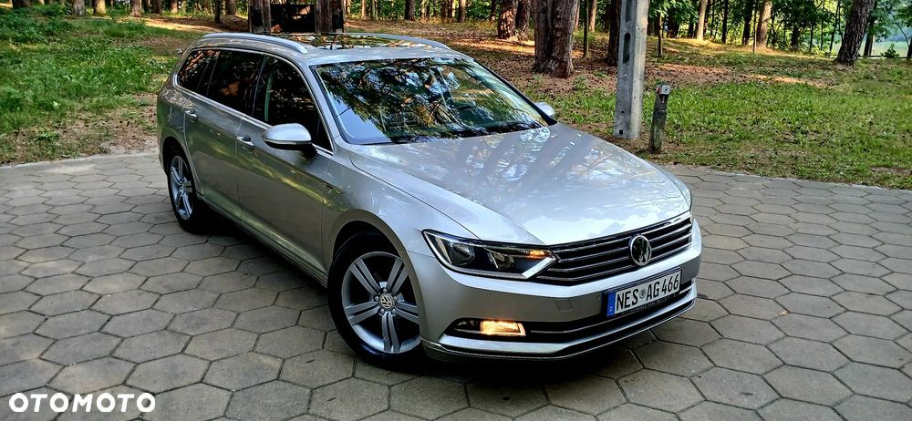 Volkswagen Passat - 1