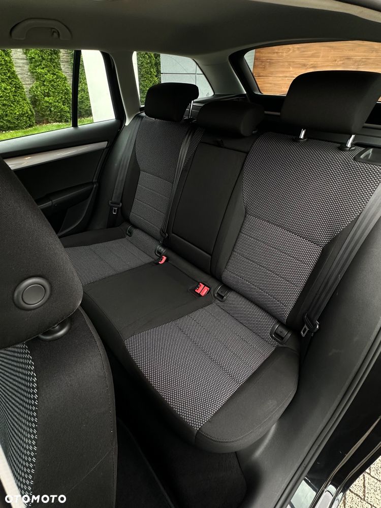 Skoda Octavia 1.6 TDI Solution - 11