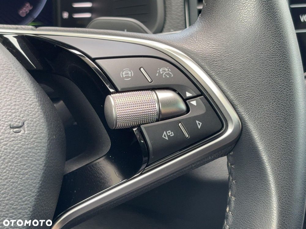 Skoda Karoq 1.5 TSI ACT Selection DSG - 23