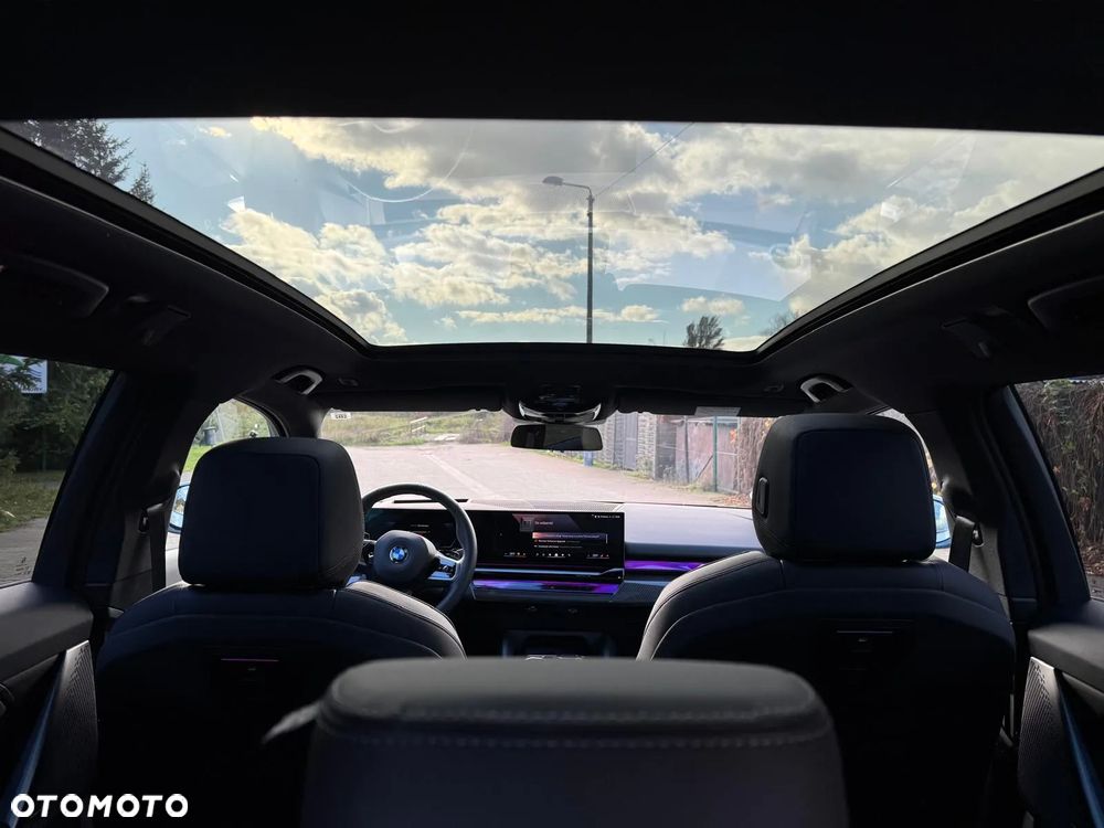 BMW Seria 5 520d xDrive Touring - 18