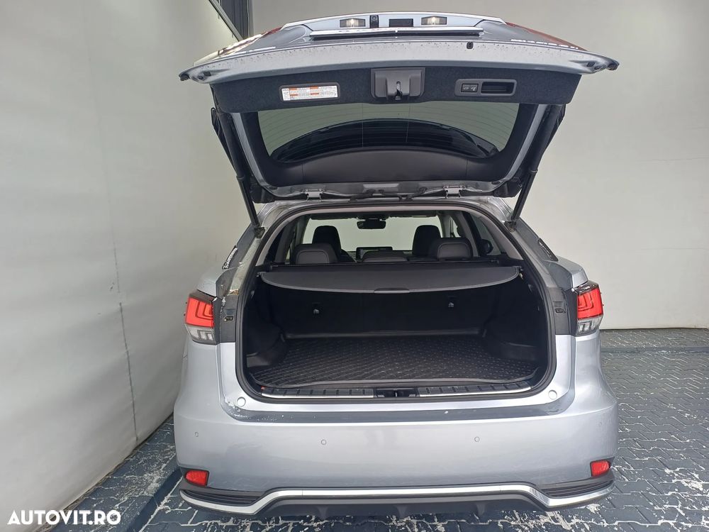 Lexus Seria RX 450h AWD Executive Sport Edition - 37