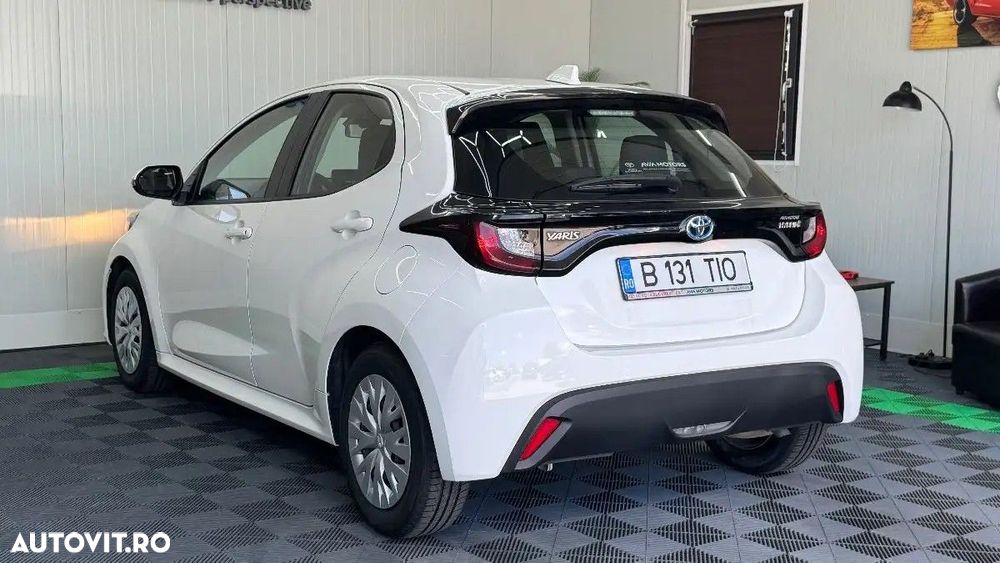 Toyota Yaris 1.5 VVT-i HSD Active - 16