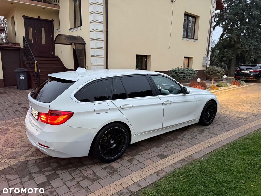 BMW Seria 3 320d Efficient Dynamics Edition - 11