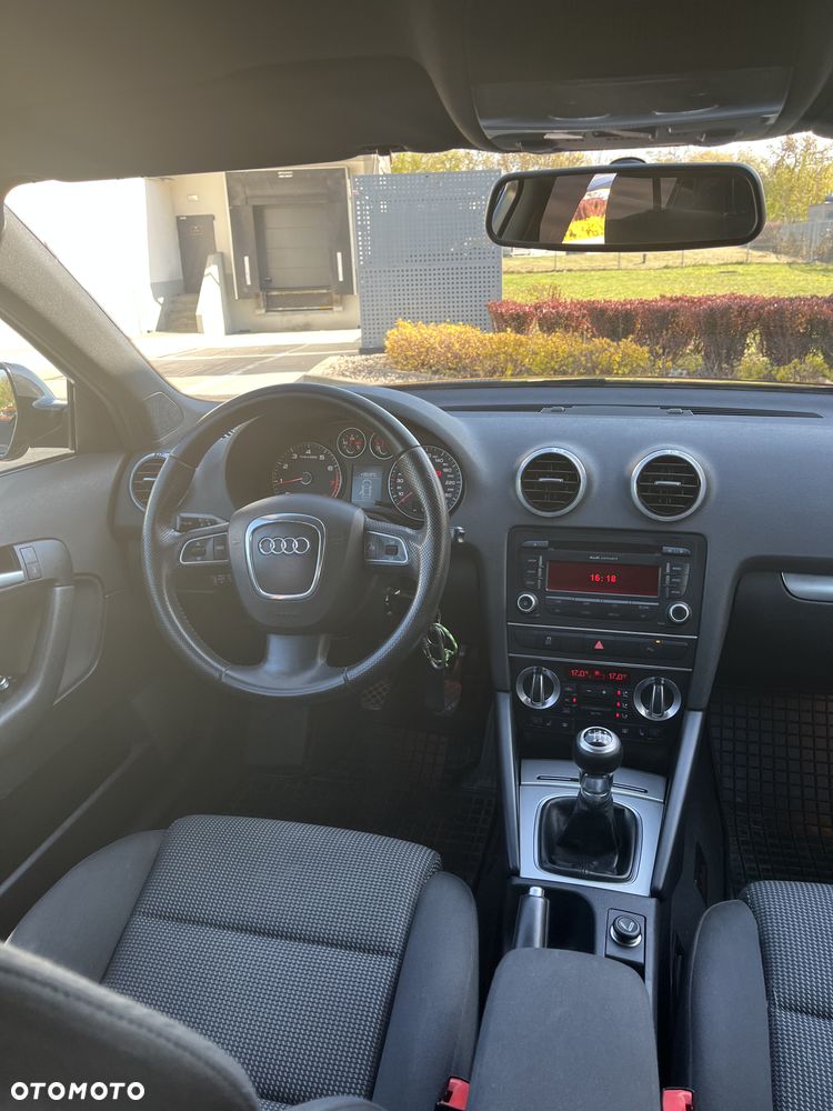 Audi A3 Sportback 1.8 TFSI quattro Attraction - 7