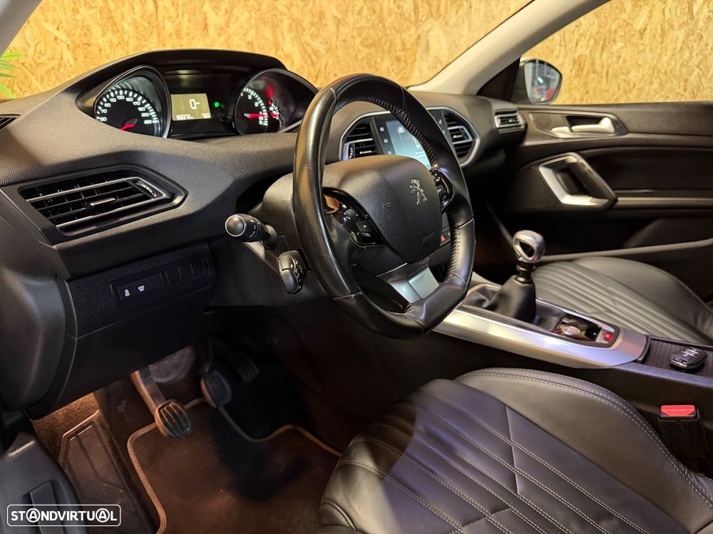 Peugeot 308 130 e-THP Stop & Start Allure - 8