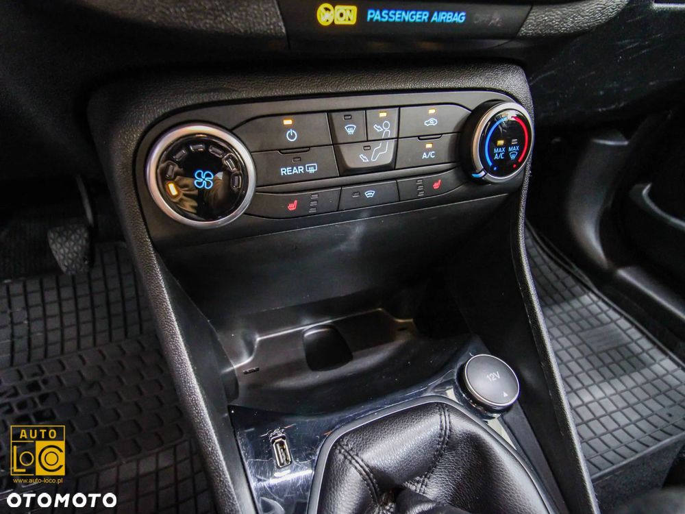 Ford Fiesta 1.1 S&S TITANIUM - 22