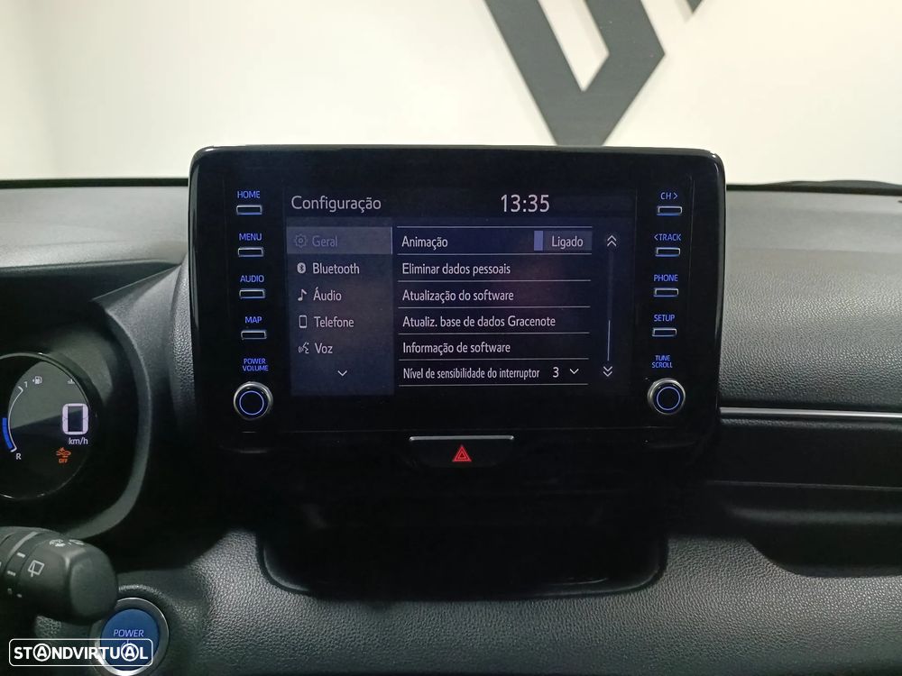 Toyota Yaris 1.5 HDF Luxury - 37