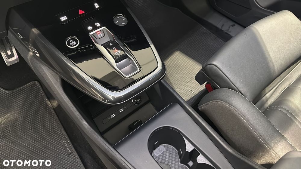 Audi Q4 e-tron - 16