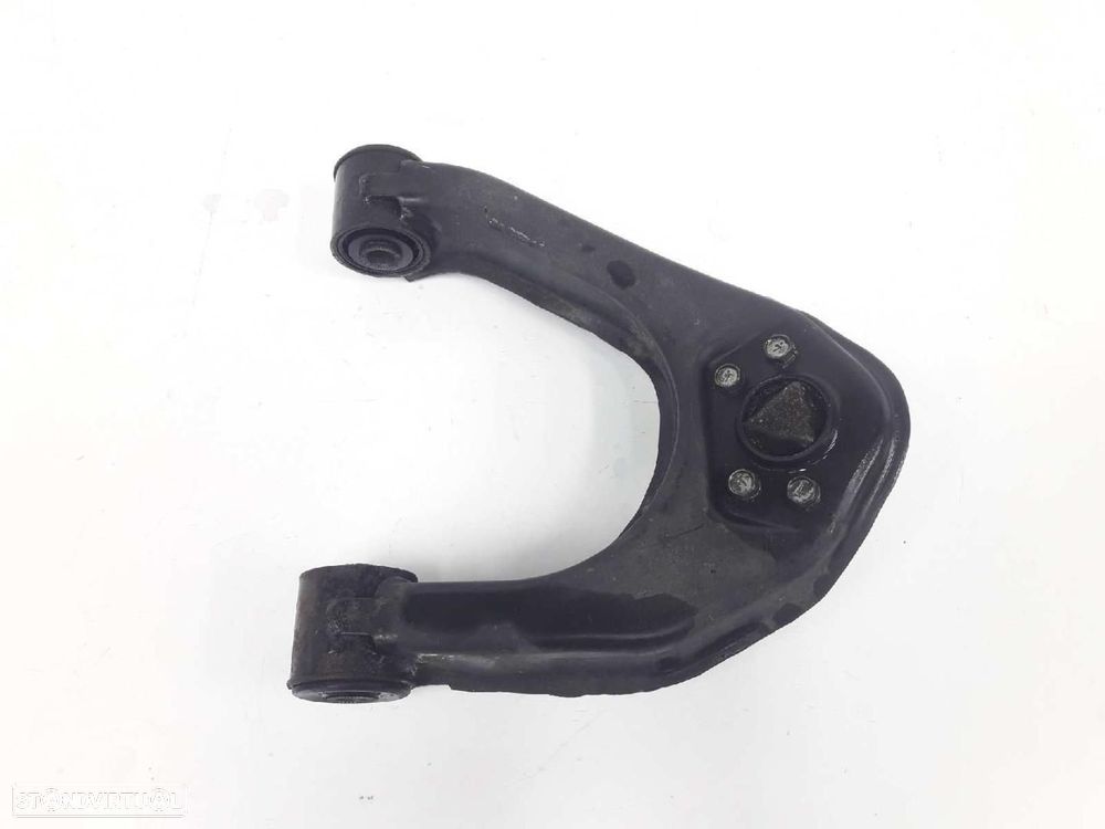 BRAÇO SUSPENSÃO SUPERIOR FRENTE DIREITO NISSAN CABSTAR - 1