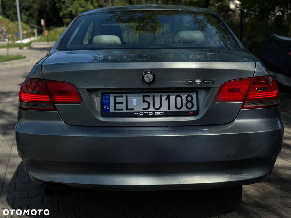 BMW Seria 3 325i M Sport Edition - 22