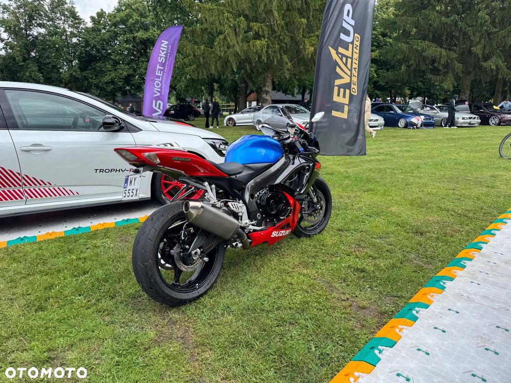 Suzuki GSX-R - 17