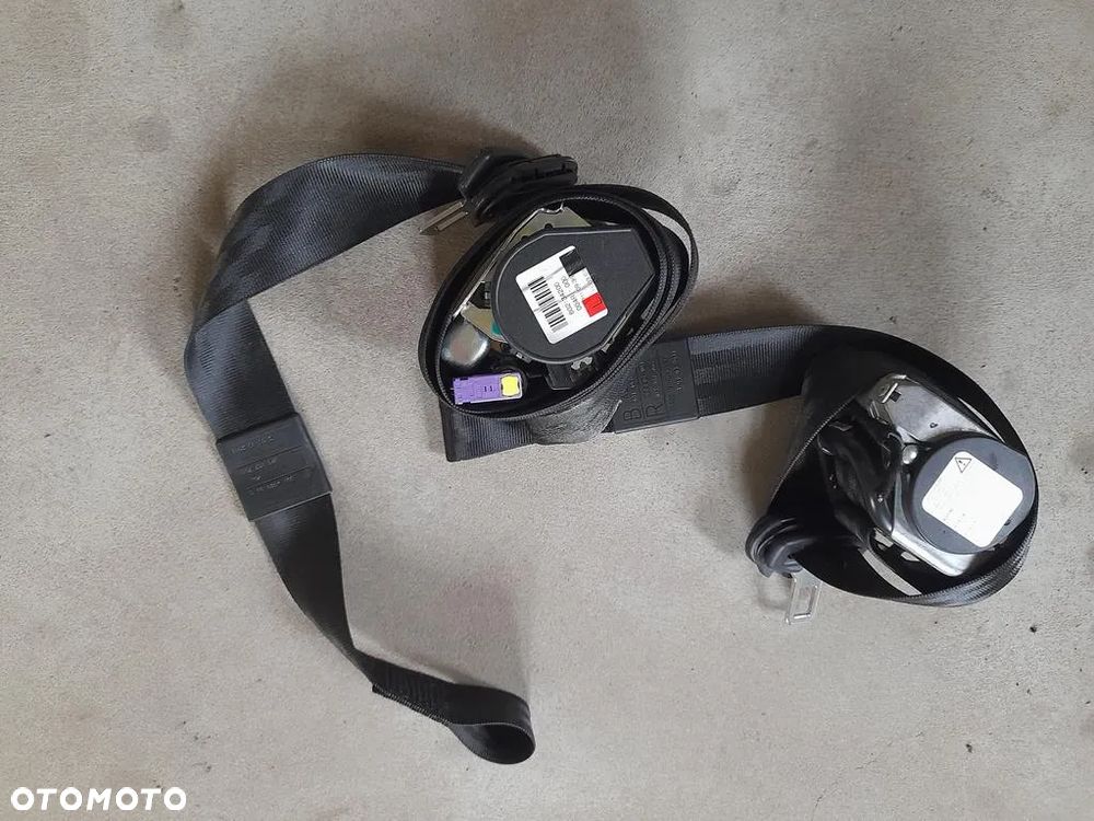 2x Pas Prawy lewy Przód  Audi A3 lift 8P 3D komplet