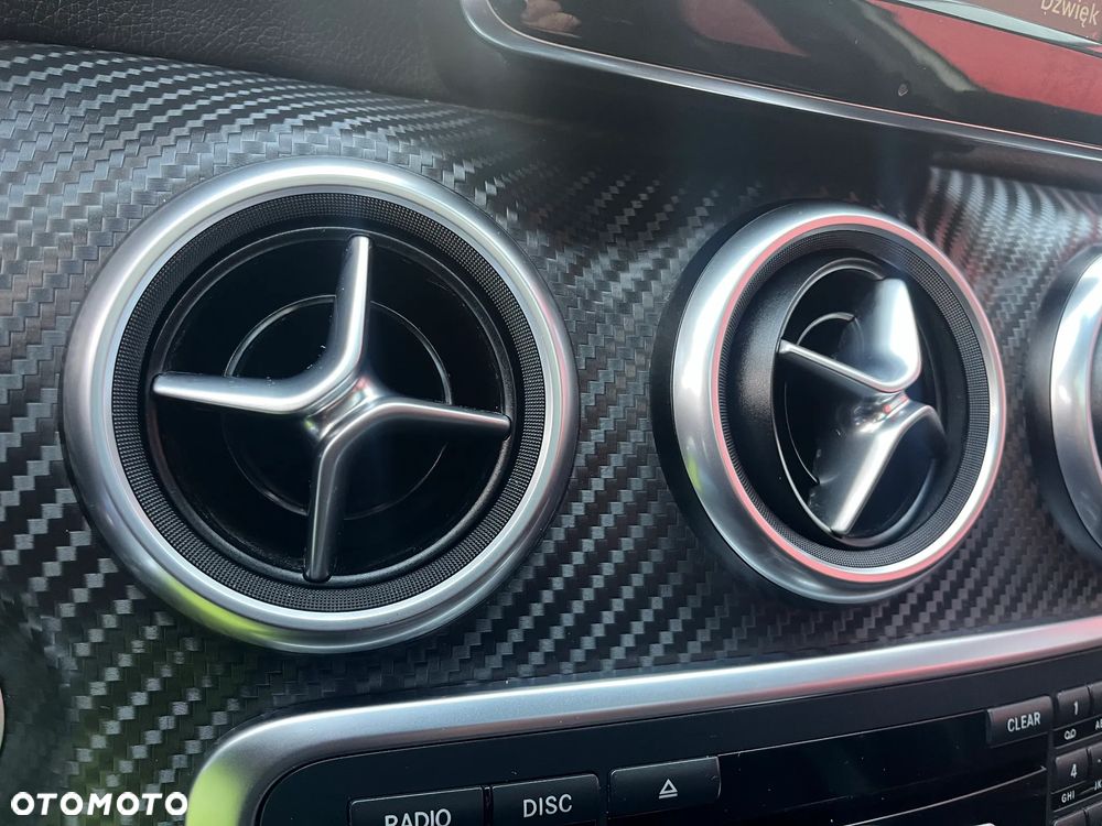 Mercedes-Benz Klasa A 180 AMG Line - 19