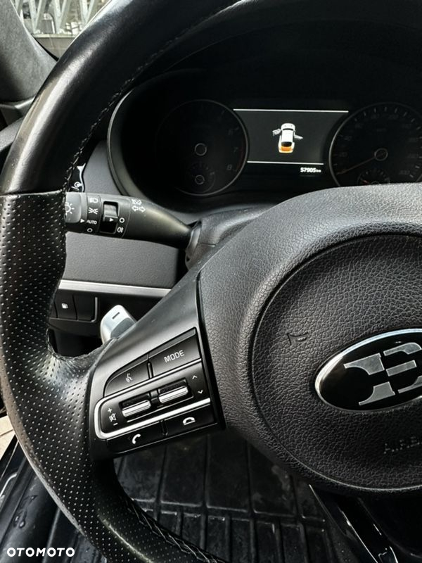 Kia Stinger - 30