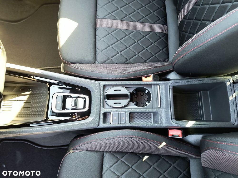 Skoda Octavia 2.0 TSI RS DSG - 25