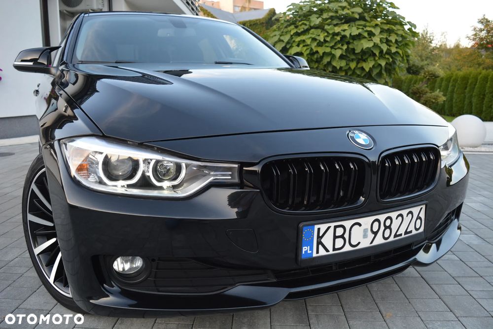 BMW Seria 3 316d Edition M Sport Shadow - 25