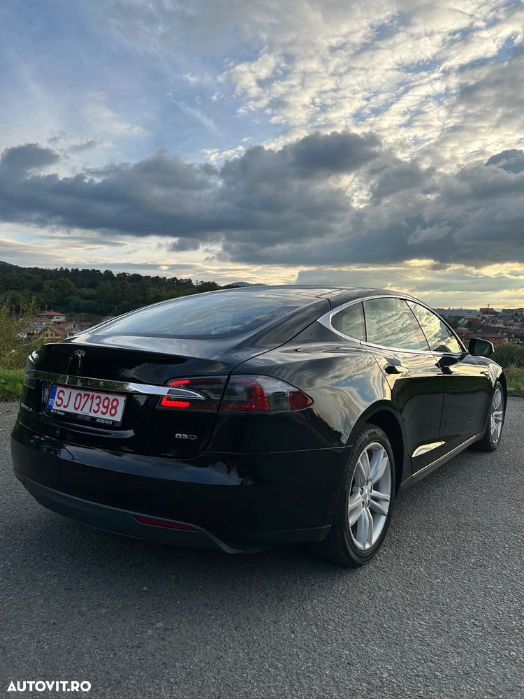 Tesla Model S 85D Allradantrieb - 4