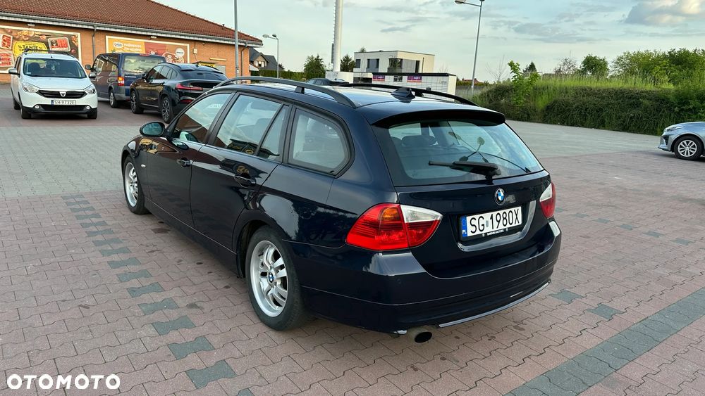 BMW Seria 3 318d - 8