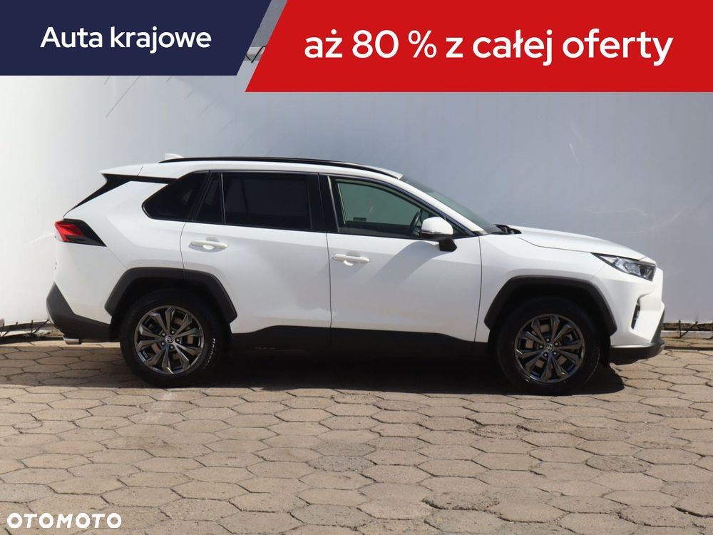 Toyota RAV4 - 8