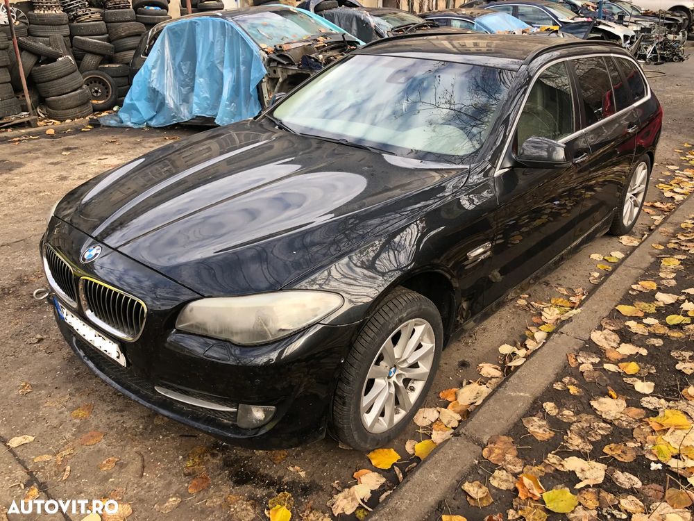 Bara fata Bmw Seria 5 F10 F11 negru model cu gauri camere 360 - 4