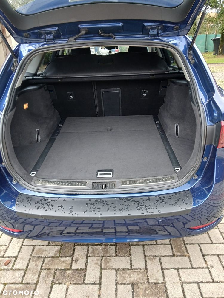 Toyota Avensis - 13