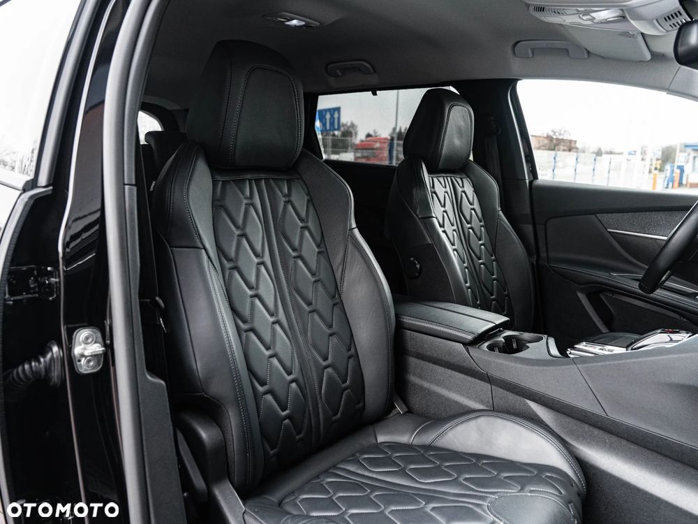 Peugeot 5008 BlueHDi 130 EAT8 Allure Pack - 23