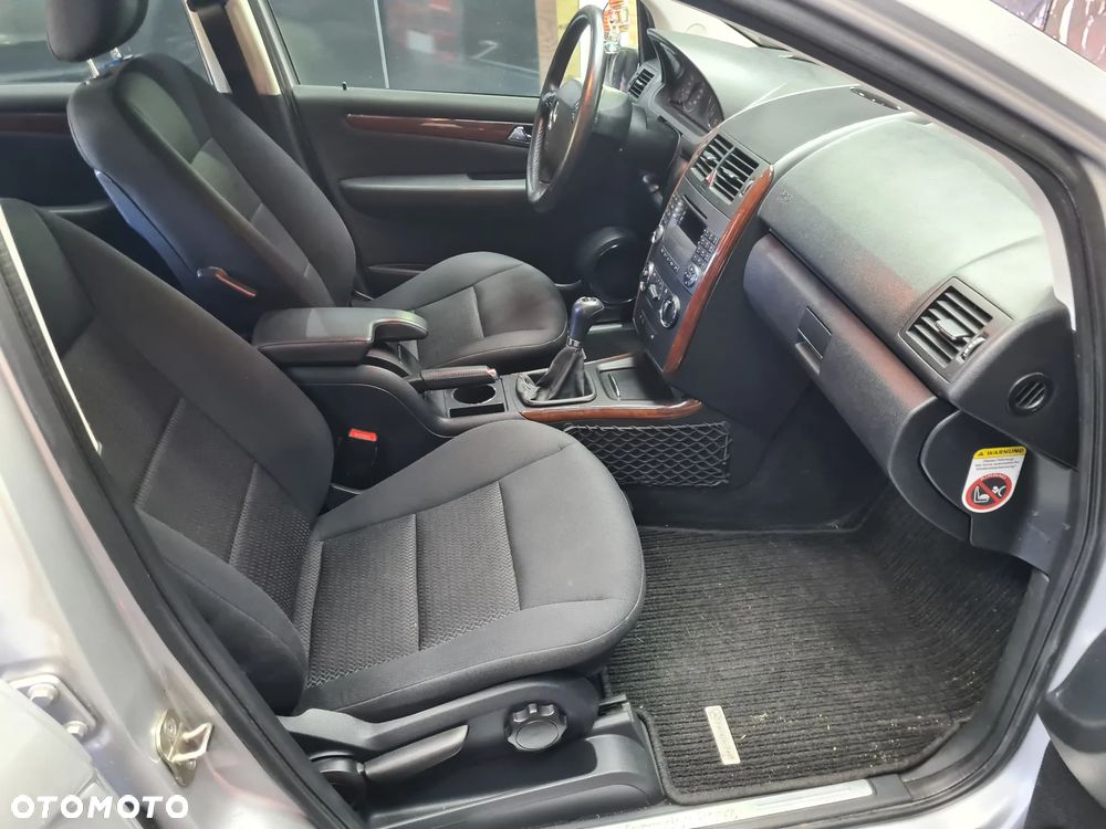 Mercedes-Benz Klasa A 180 CDI Elegance - 22