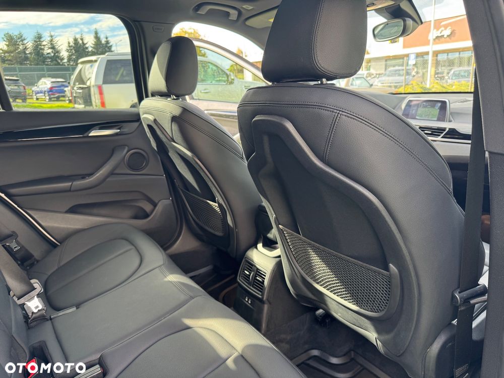 BMW X1 xDrive28i - 18