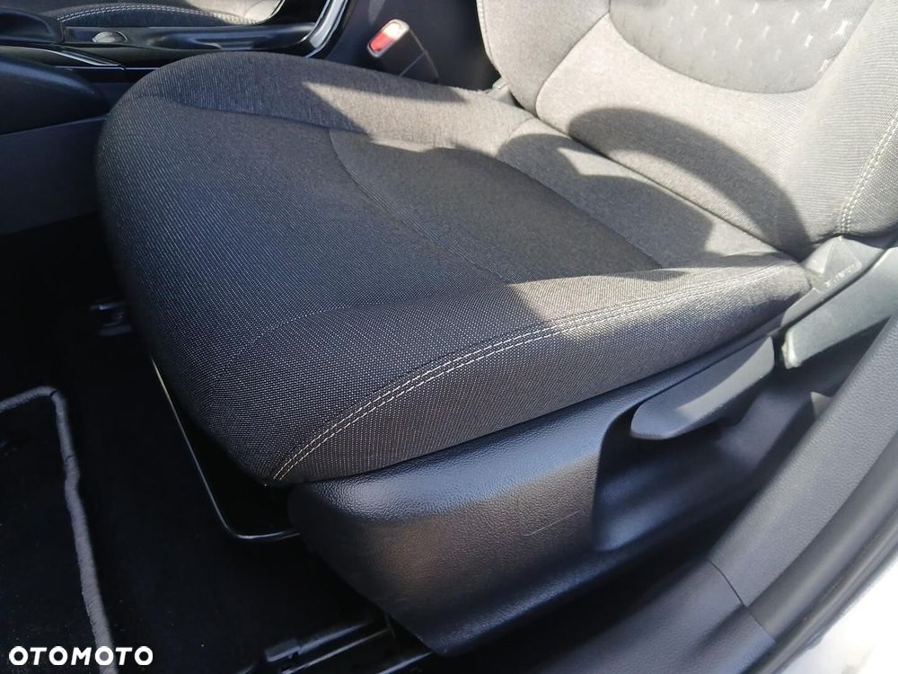 Toyota Corolla 1.8 Hybrid Comfort - 35