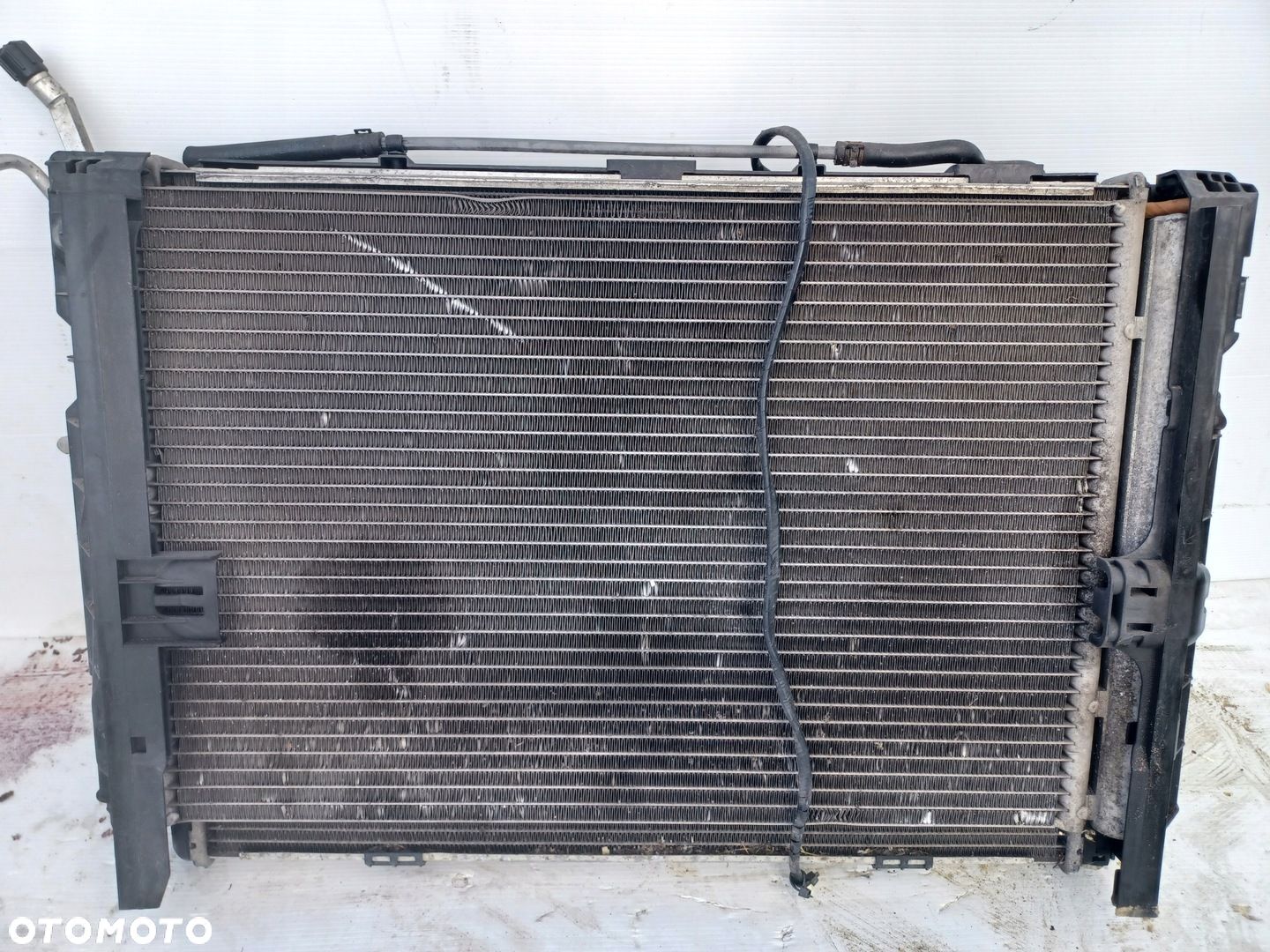BMW 1 E81 E87 2.0i Benzyna CHŁODNICE KOMPLET WENTYLATOR 758164202 7563259 - 1