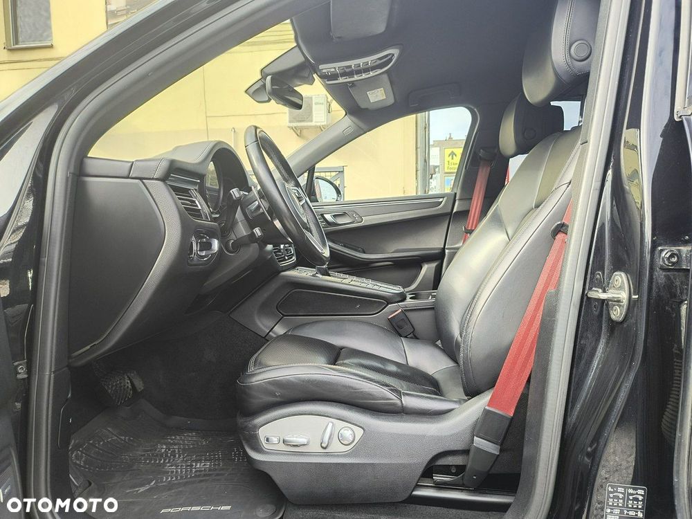 Porsche Macan - 10