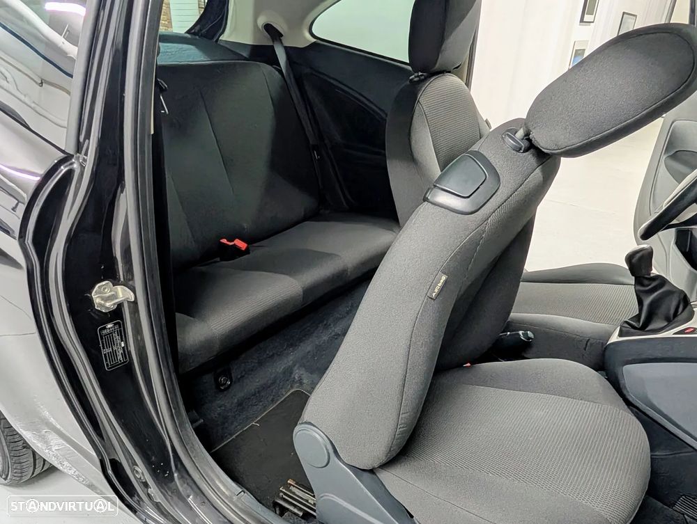 Ford KA 1.2 Titanium - 13