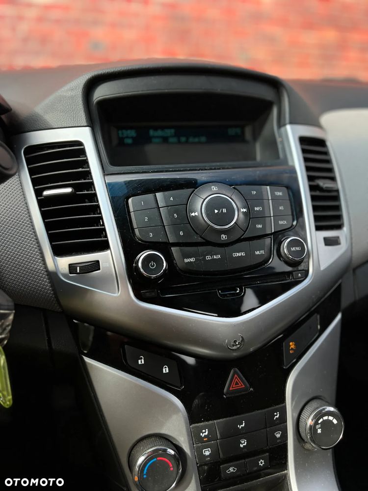 Chevrolet Cruze - 21