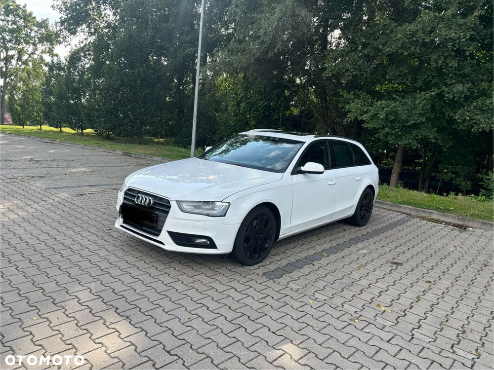 Audi A4 Avant - 11