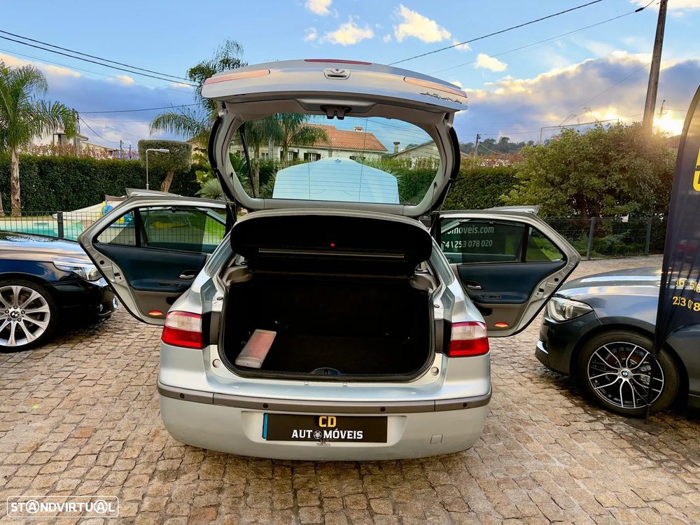 Renault Laguna 1.6 Expression - 22