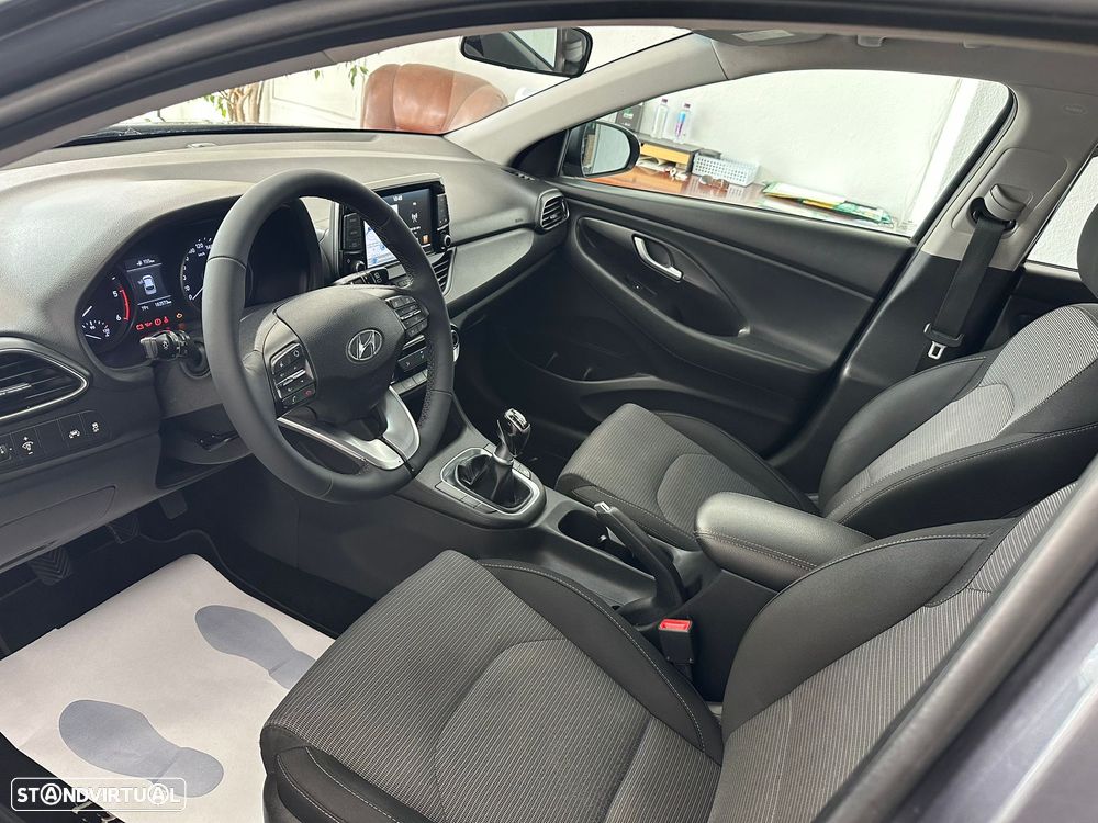 Hyundai i30 CW - 11