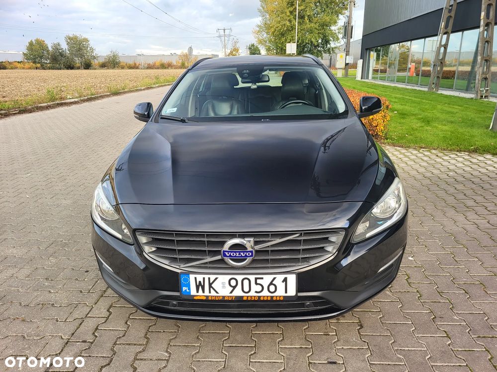 Volvo V60 D2 Momentum - 14