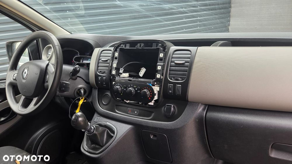 Renault Trafić - 19