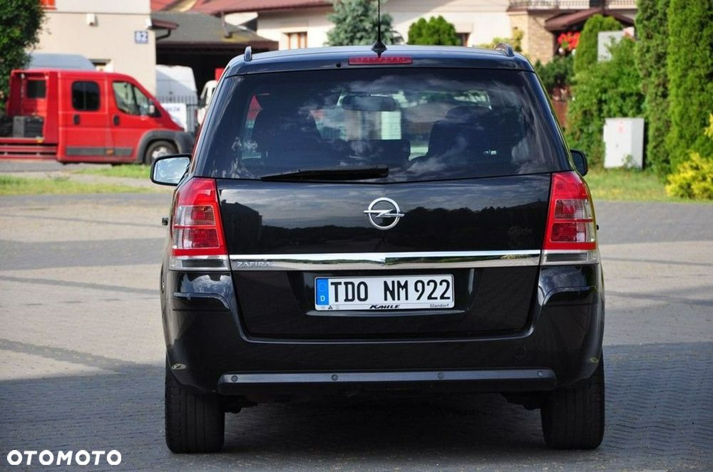 Opel Zafira 1.8 Cosmo - 21