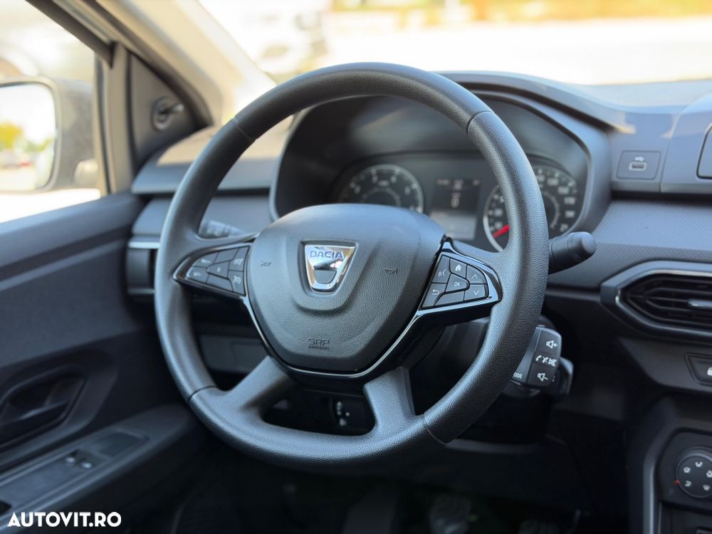 Dacia Logan TCe 90 MT5 Essential - 19