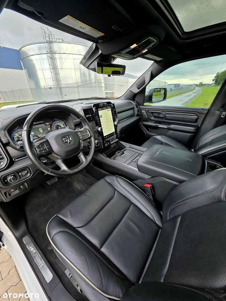 Dodge RAM - 10